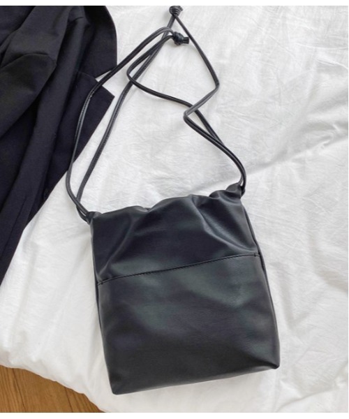 LAC-VERT（ラック・ヴェール）の「【LAC VERT/ラック・ヴェール】巾着スモールバッグ（ショルダーバッグ・レディース・ベージュ/カーキ/ブラック・FREE）」の6枚目の写真