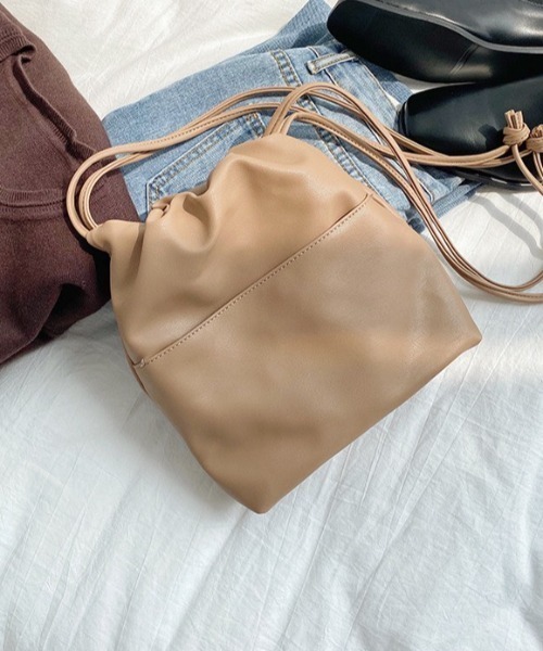 LAC-VERT（ラック・ヴェール）の「【LAC VERT/ラック・ヴェール】巾着スモールバッグ（ショルダーバッグ・レディース・ベージュ/カーキ/ブラック・FREE）」の16枚目の写真