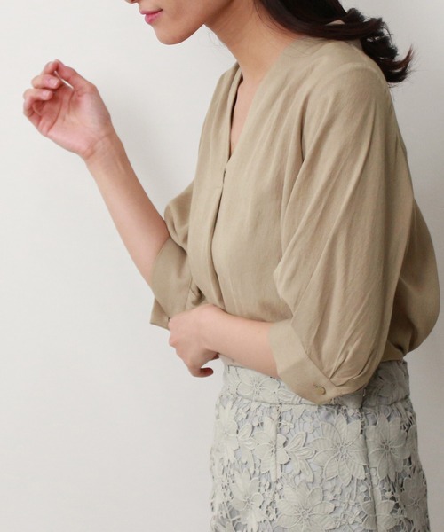 TRUDEA（トルディア）の「リネンライクスキッパーブラウス（シャツ/ブラウス・レディース・ホワイト/チャコールグレー/ベージュ/ミント・MEDIUM）」の18枚目の写真