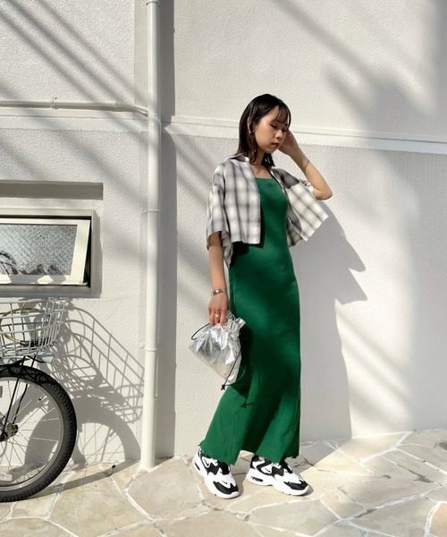 WHO'S WHO gallery（フーズフーギャラリー）の「ダメージ半袖ショートシャツ（シャツ/ブラウス・レディース・ブラック/グレー/ブルー・FREE）」の9枚目の写真