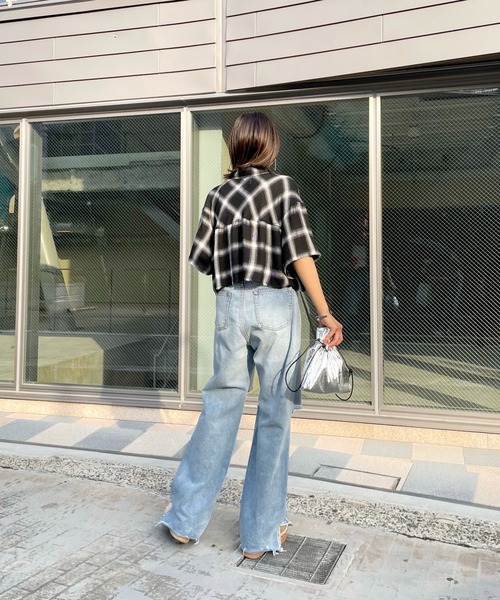 WHO'S WHO gallery（フーズフーギャラリー）の「ダメージ半袖ショートシャツ（シャツ/ブラウス・レディース・ブラック/グレー/ブルー・FREE）」の14枚目の写真