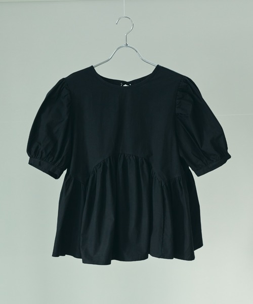 ECRIRE（エクリール）の「バックリボンフレアブラウス（シャツ/ブラウス・レディース・ブラック/オフホワイト・フリー）」の5枚目の写真