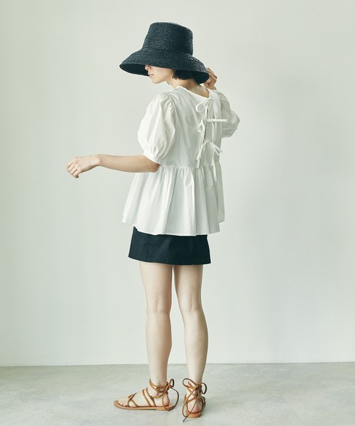 ECRIRE（エクリール）の「バックリボンフレアブラウス（シャツ/ブラウス・レディース・ブラック/オフホワイト・フリー）」の16枚目の写真