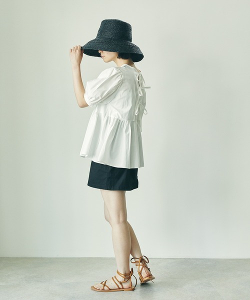 ECRIRE（エクリール）の「バックリボンフレアブラウス（シャツ/ブラウス・レディース・ブラック/オフホワイト・フリー）」の17枚目の写真