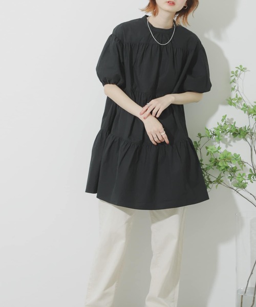 SENSE OF PLACE by URBAN RESEARCH（センスオブプレイスバイアーバンリサーチ）の「ボリュームスリーブティアードチュニック（シャツ/ブラウス・レディース・ブラック/ベージュ/オフホワイト・ONE）」の3枚目の写真