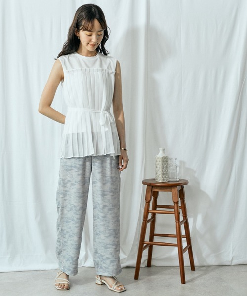Amourire(アムリール)の「サイドラインパイピングストレートPT(その他パンツ・レディース・ベージュ/ブルー・M)」の1枚目の写真