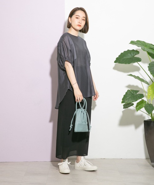 UR Lab.（アーバンリサーチラボ）の「チョウチンスリーブブラウス（シャツ/ブラウス・レディース・チャコールグレー/ピンク/ライトベージュ・FREE）」の14枚目の写真