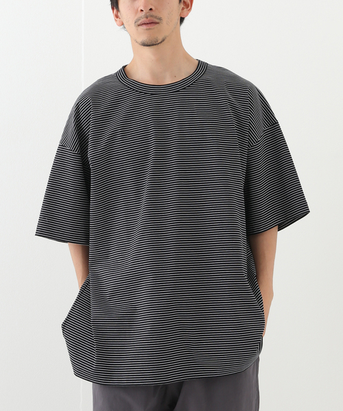 WISM(ウィズム)の「【WEWILL / ウィーウィル】WISM 別注 2.5XL BORDER TEE(Tシャツ/カットソー・メンズ・ホワイト/ブラック/ブルー/ピンク・MEDIUM/LARGE)」の2枚目の写真