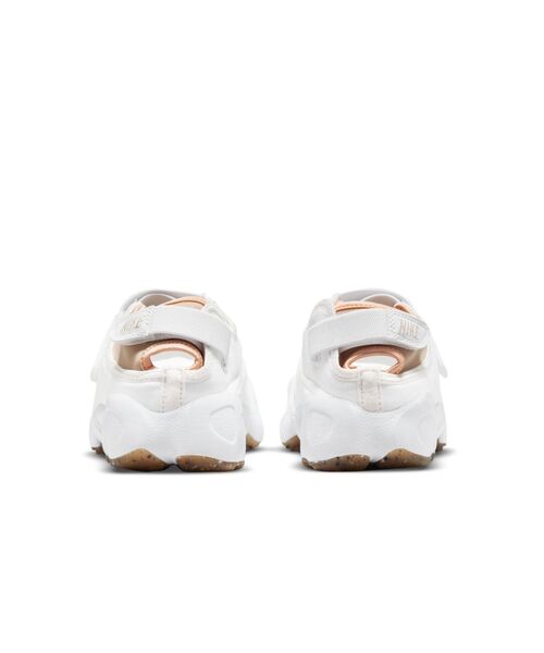 NIKE(ナイキ)の「ナイキ エア リフト ウィメンズシューズ / スニーカーサンダル / Nike Air Rift Women's Shoe(サンダル・レディース・ホワイト・26/29/24/25/28/23/27)」の5枚目の写真