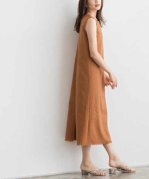 Pierrot（ピエロ）の「麻混ワンピース（ワンピース・レディース・オレンジ/アイボリー/モカ・M/L）」の19枚目の写真