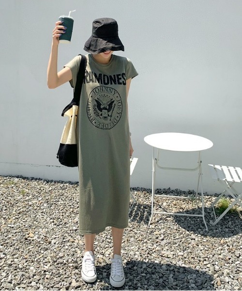 mayblue（メイブルー）の「MAYBLUE フロントプリントスリットワンピース（ワンピース・レディース・カーキ・FREE）」の8枚目の写真