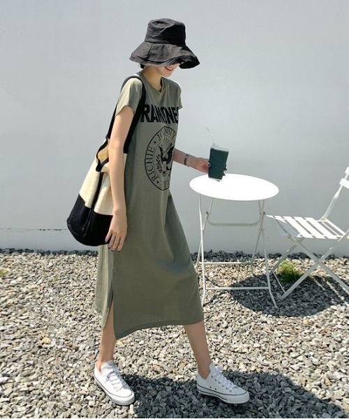 mayblue（メイブルー）の「MAYBLUE フロントプリントスリットワンピース（ワンピース・レディース・カーキ・FREE）」の6枚目の写真