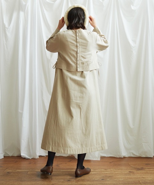 Lene(レネ)の「フラワーステッチ刺繍 セットアップワンピース(ワンピース・レディース・ベージュ/カーキ・FREE)」の8枚目の写真