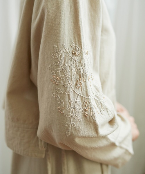 Lene(レネ)の「フラワーステッチ刺繍 セットアップワンピース(ワンピース・レディース・ベージュ/カーキ・FREE)」の11枚目の写真