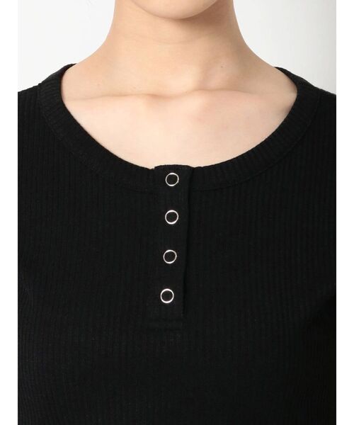 EVRIS（エヴリス）の「ヘンリークロップドTEE（Tシャツ/カットソー・レディース・ホワイト/ブラック/ブルー/パープル・FREE）」の21枚目の写真