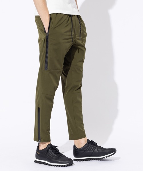 5351 POUR LES HOMMES(ゴーサンゴーイチプールオム)の「ナイロン4WAY ストレッチ クロス パンツ(その他パンツ・メンズ・ブラック/ベージュ/カーキ・44/46/48/50)」の1枚目の写真