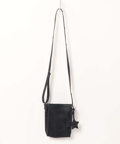 RiNc （リンク）の「【 Pisoraro / ピソラロ 】 スターチャーム スマホ ポシェット（ショルダーバッグ・レディース・ライトグレー/ブラック/ベージュ・FREE）」の2枚目の写真