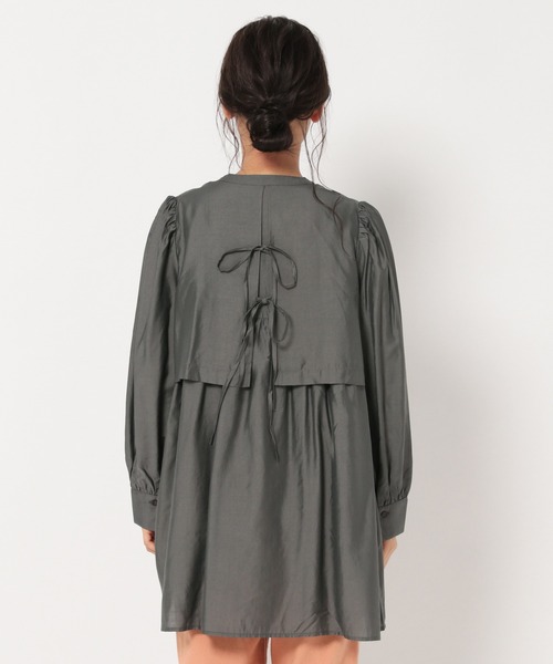 mysty woman（ミスティウーマン）の「レイヤードチュニックシャツ 229077（シャツ/ブラウス・レディース・オフホワイト/チャコール/イエロー系・FREE）」の11枚目の写真