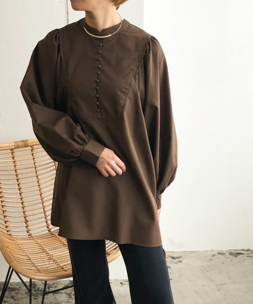 210nouve(トゥージュヌーブ)の「2WAYボリュームスリーブギャザーブラウス(シャツ/ブラウス・レディース・ホワイト/カーキ/ブラウン/ブラック・FREE)」の17枚目の写真