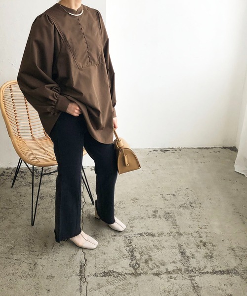 210nouve(トゥージュヌーブ)の「2WAYボリュームスリーブギャザーブラウス(シャツ/ブラウス・レディース・ホワイト/カーキ/ブラウン/ブラック・FREE)」の15枚目の写真