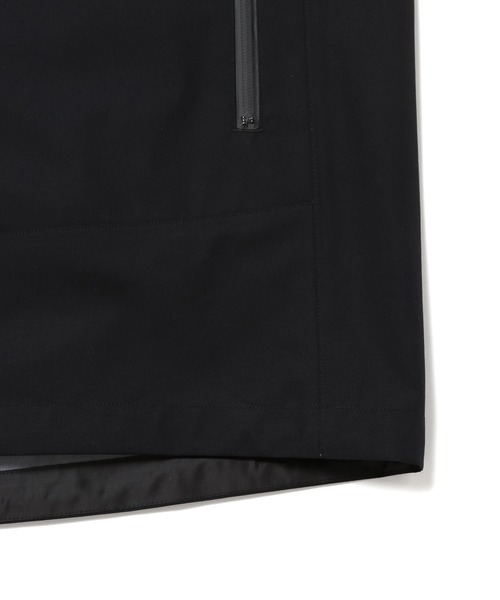 ADAM ET ROPE'（アダムエロペ）の「【PENFABRIC/ペンファブリック】3レイヤー マウンテンパーカー/耐久性/撥水性/透湿性/防風性（マウンテンパーカー・メンズ・チャコールグレー/ブラック/グレー系その他・S/M/L）」の5枚目の写真