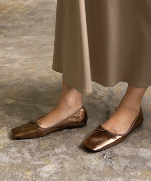 RANDA（ランダ）の「ストレスフリー/ソフト ワイドスクエアトゥバレエシューズ（バレエシューズ・レディース・アイボリー/ブラック/ブロンズ/ベージュ・22.5/23/23.5/24/24.5/25/25.5/22）」の4枚目の写真
