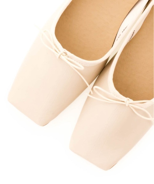 RANDA（ランダ）の「ストレスフリー/ソフト ワイドスクエアトゥバレエシューズ（バレエシューズ・レディース・アイボリー/ブラック/ブロンズ/ベージュ・22.5/23/23.5/24/24.5/25/25.5/22）」の17枚目の写真