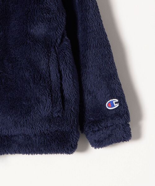 Champion（チャンピオン）の「【SHIPS any別注】Champion: シェルパフリース ジップパーカー <br>〈KIDS〉（ブルゾン・キッズ・ブラック/ベージュ/ネイビー・110/120/130/140）」の4枚目の写真