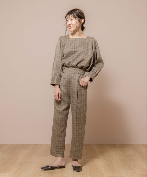 flower（フラワー）の「スウィーティテーパードパンツ（その他パンツ・レディース・ベージュ/ブラウン/グレー・FREE）」の4枚目の写真