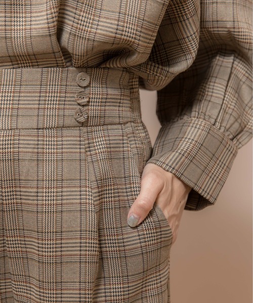 flower（フラワー）の「スウィーティテーパードパンツ（その他パンツ・レディース・ベージュ/ブラウン/グレー・FREE）」の6枚目の写真