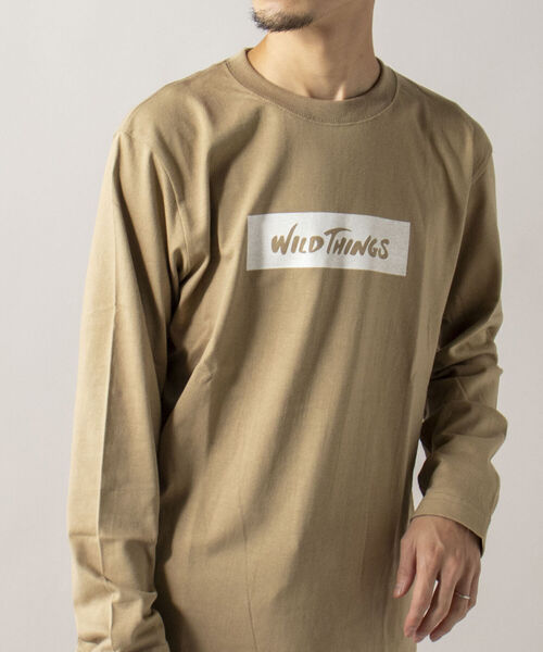 WILD THINGS（ワイルドシングス）の「【WILDTHINGS/ワイルドシングス】別注 BOX LOGO ロングスリーブTシャツ（Tシャツ/カットソー・メンズ・ホワイト/ブラック/ベージュ・MEDIUM/LARGE）」の21枚目の写真
