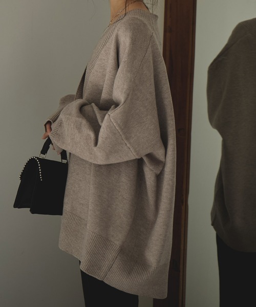 Fashion Letter(ファッションレター)の「Vネックオーバーニットカーディガン(カーディガン/ボレロ・レディース・アイボリー/ライトベージュ/ライトブラウン/ブラック・M)」の12枚目の写真