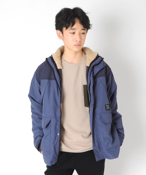 GLAZOS（グラソス）の「撥水加工・３way切り替えデザインジャケット（ブルゾン・キッズ・ブラック/カーキ/ブルー/マスタード・130cm/140cm/150cm/160cm/170cm）」の4枚目の写真