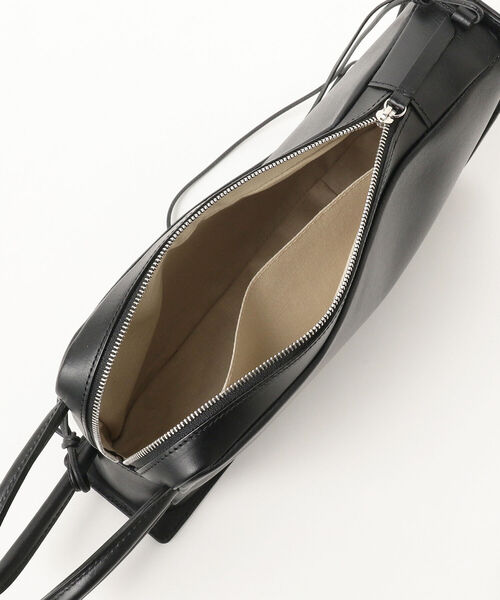 Ray BEAMS（レイビームス）の「MARROW / Box Boston バッグ（ボストンバッグ・レディース・ブラック・ONE SIZE）」の3枚目の写真