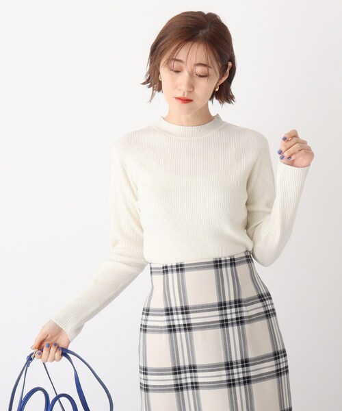 AG by aquagirl(エージーバイアクアガール)の「◆DERBY リブクルーネックニット【WEB限定サイズ】(ニット/セーター・レディース・ブラック/レモンイエロー/ホワイト系その他3/オレンジ系その他4/ホワイト系・38/40/36)」の3枚目の写真