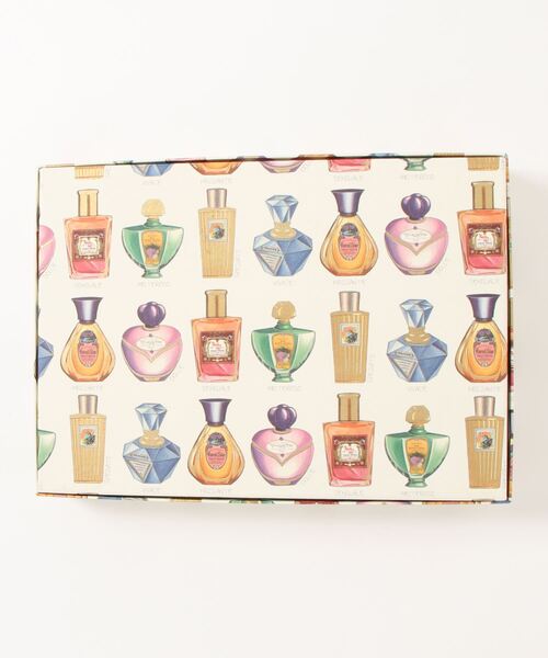 MILLION CARATS（ミリオンカラッツ）の「【GIFT】-ROSSI-イタリアンペーパー ギフトボックス(322×228×56)（ラッピングキット・レディース・レッド/オフホワイト/ピンク/ホワイト系その他/ホワイト・FREE）」の12枚目の写真