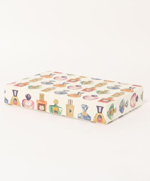 MILLION CARATS（ミリオンカラッツ）の「【GIFT】-ROSSI-イタリアンペーパー ギフトボックス(322×228×56)（ラッピングキット・レディース・レッド/オフホワイト/ピンク/ホワイト系その他/ホワイト・FREE）」の13枚目の写真