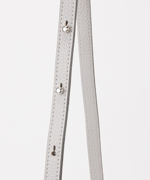 IACUCCI(イアクッチ) ベルタXS ショルダーバック シルバー IACUCCI（イアクッチ）の「ベルタ XS CERVO（ショルダーバッグ