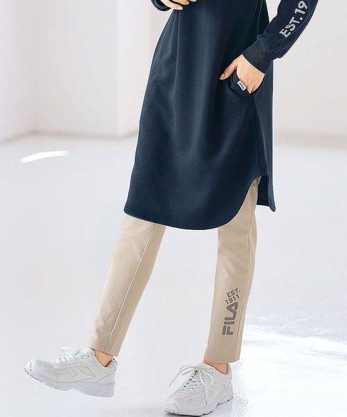 FILA(フィラ)の「FILA ぐん伸びストレッチパンツ(スウェットパンツ・レディース・ブラック/アイボリー/杢グレー・MEDIUM/LARGE/X-LARGE)」の2枚目の写真