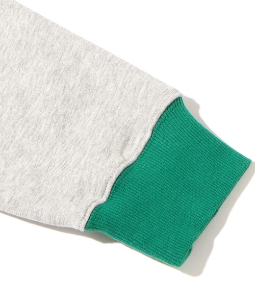 atmos pink（アトモスピンク）の「atmos pink シリコンパッチ配色クルーネック（スウェット・レディース・ベージュ/ネイビー/グレー・FREE）」の15枚目の写真