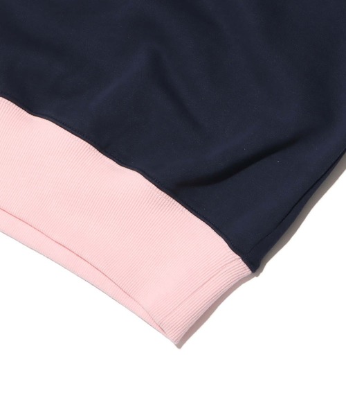 atmos pink（アトモスピンク）の「atmos pink シリコンパッチ配色クルーネック（スウェット・レディース・ベージュ/ネイビー/グレー・FREE）」の17枚目の写真