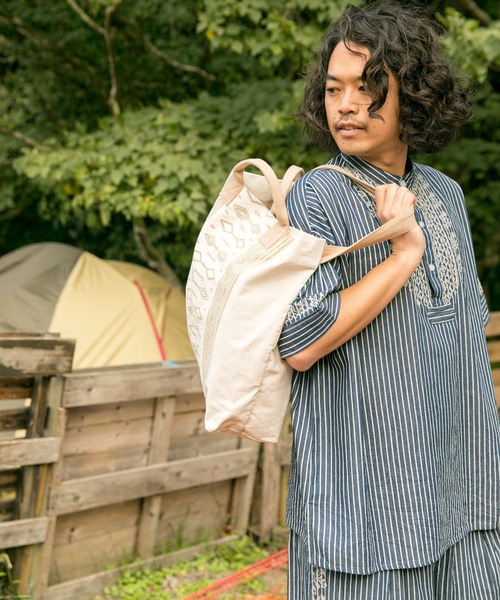 チャイハネ(チャイハネ)の「【チャイハネ】ノマディキャンバス2WAYバッグ(トートバッグ・レディース・ベージュ/カーキ/ターコイズブルー/ワイン・FREE)」の7枚目の写真