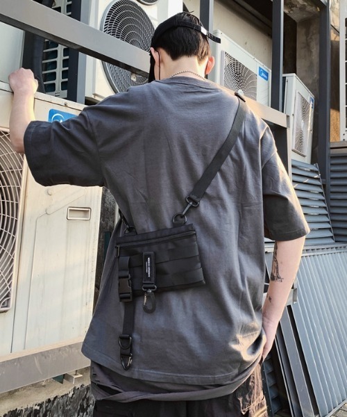 .KOM（ドットコム）の「A'GEM/9 × .kom『.kom/ドットケーオーエム』スモールバッグセット ショルダーバッグ（ショルダーバッグ・メンズ・ブラック/グレー・FREE）」の14枚目の写真