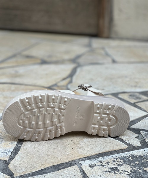 Chez toi(シェトワ)の「ボリュームグルカサンダル(サンダル・レディース・ブラック/オフホワイト・S/M/L)」の10枚目の写真