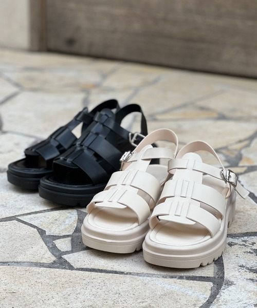 Chez toi(シェトワ)の「ボリュームグルカサンダル(サンダル・レディース・ブラック/オフホワイト・S/M/L)」の6枚目の写真