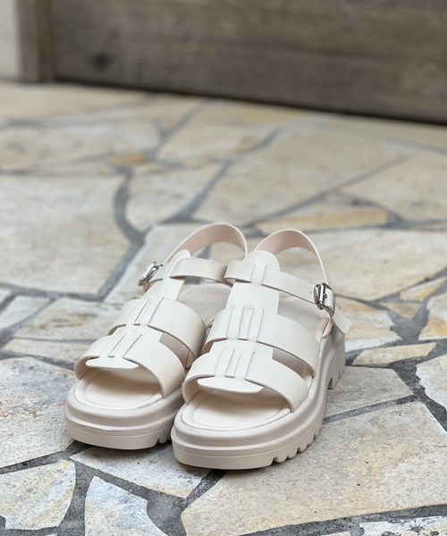 Chez toi(シェトワ)の「ボリュームグルカサンダル(サンダル・レディース・ブラック/オフホワイト・S/M/L)」の18枚目の写真