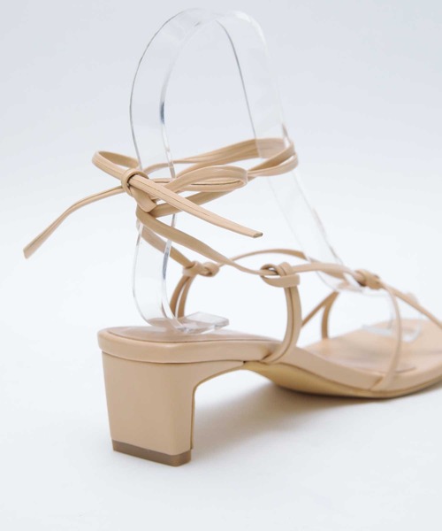 UR'S（ユアーズ）の「ﾚｰｽｱｯﾌﾟｻﾝﾀﾞﾙ（サンダル・レディース・ベージュ/ブラック・M/LL/L/S）」の8枚目の写真