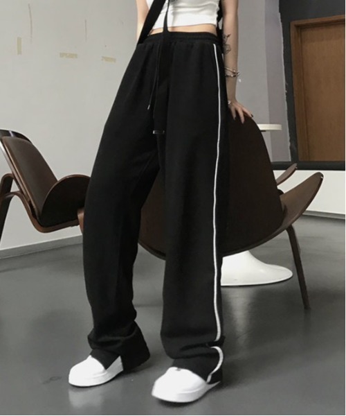 gossip！ロサンゼルス（ゴシップロサンゼルス）の「ストレートワイドレッグルーズカジュアルストリートパンツ（スウェットパンツ・レディース・グレー/ブラック・FREE）」の5枚目の写真