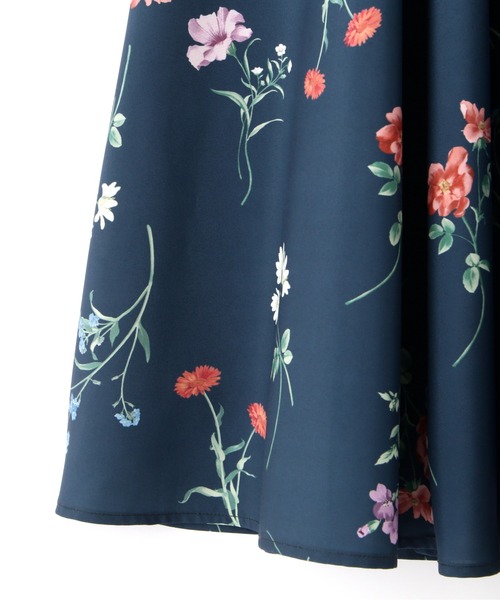 PROPORTION BODY DRESSING（プロポーションボディドレッシング）の「ボタニカルフラワープリントスカート / 1212120509（スカート・レディース・グレー/ネイビー/オフホワイト・SMALL/MEDIUM/X-SMALL）」の16枚目の写真