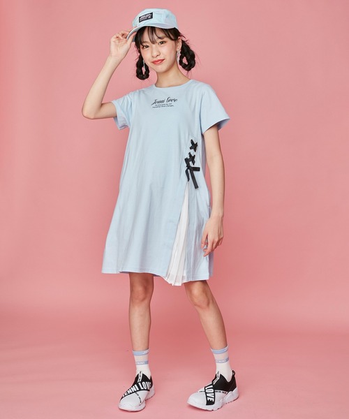 JENNI love（ジェニィラブ）の「ロゴスリッポンスニーカー（スニーカー・キッズ・ブラック/オフホワイト・22cm/23cm/24cm/20cm/21cm）」の3枚目の写真